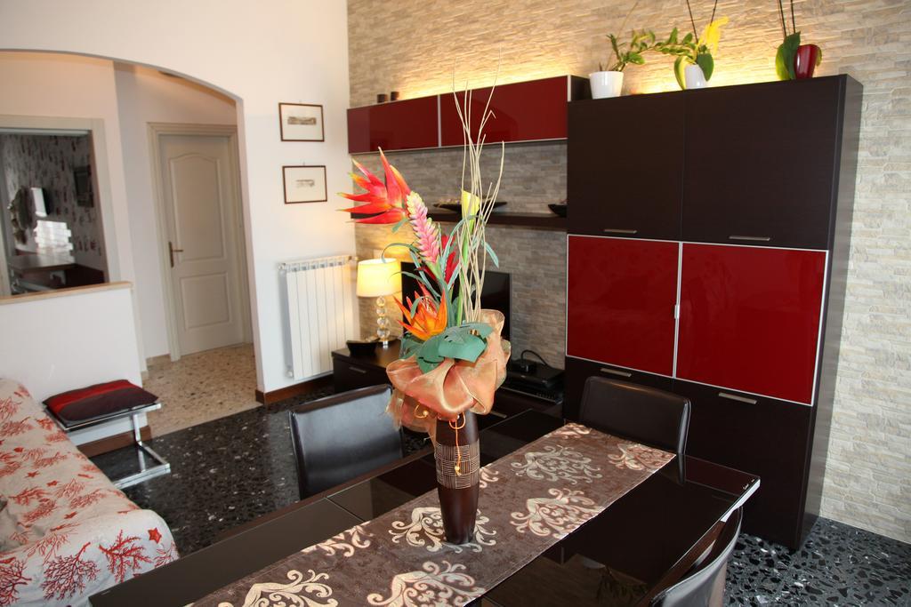 A Casa Di Simone A Viareggio Apartment ภายนอก รูปภาพ