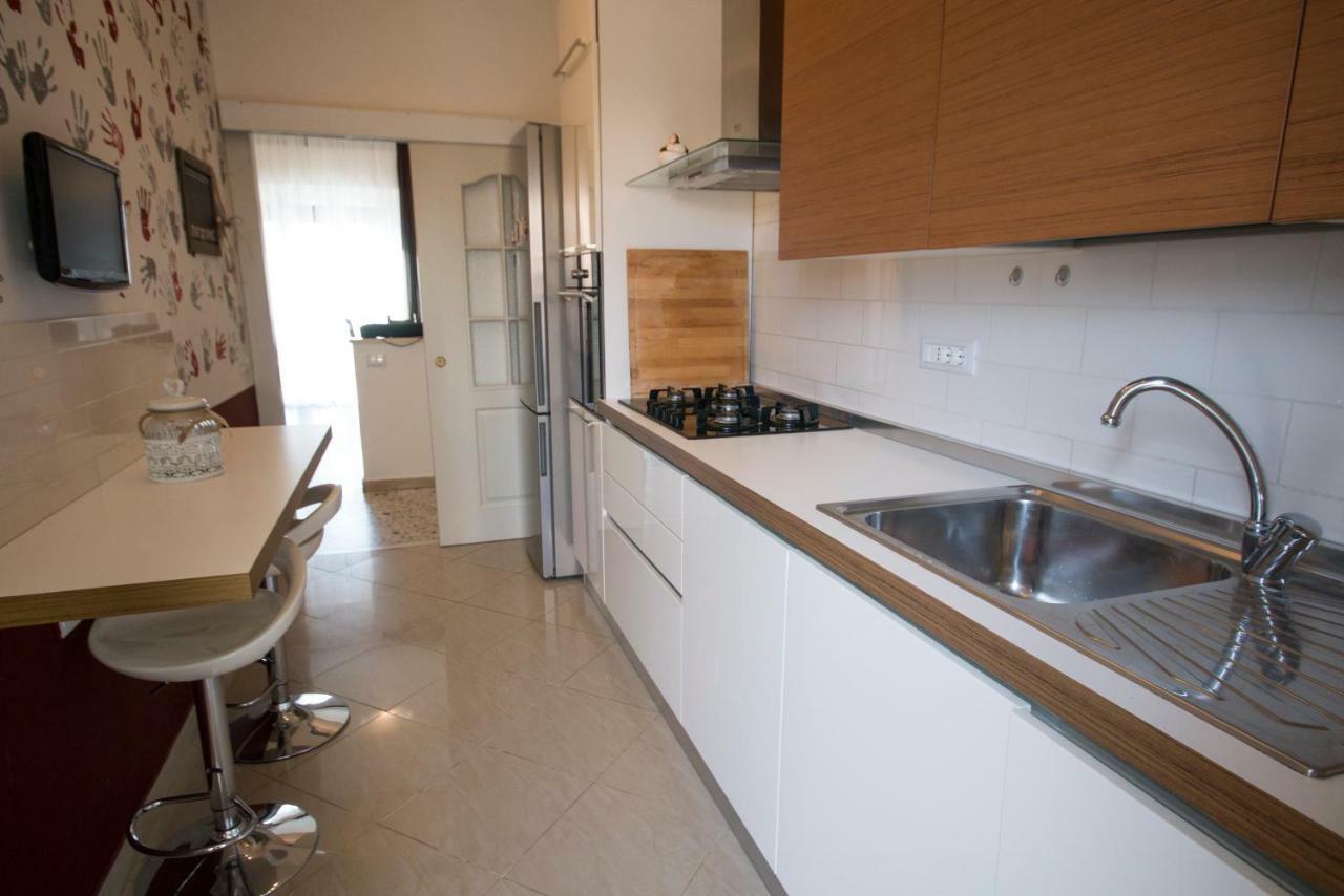 A Casa Di Simone A Viareggio Apartment ภายนอก รูปภาพ