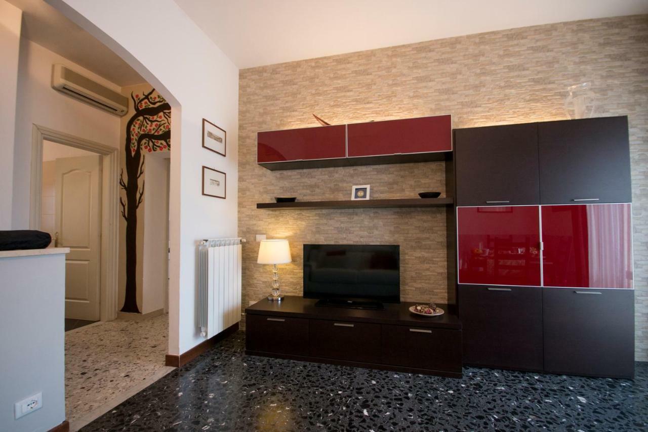A Casa Di Simone A Viareggio Apartment ภายนอก รูปภาพ