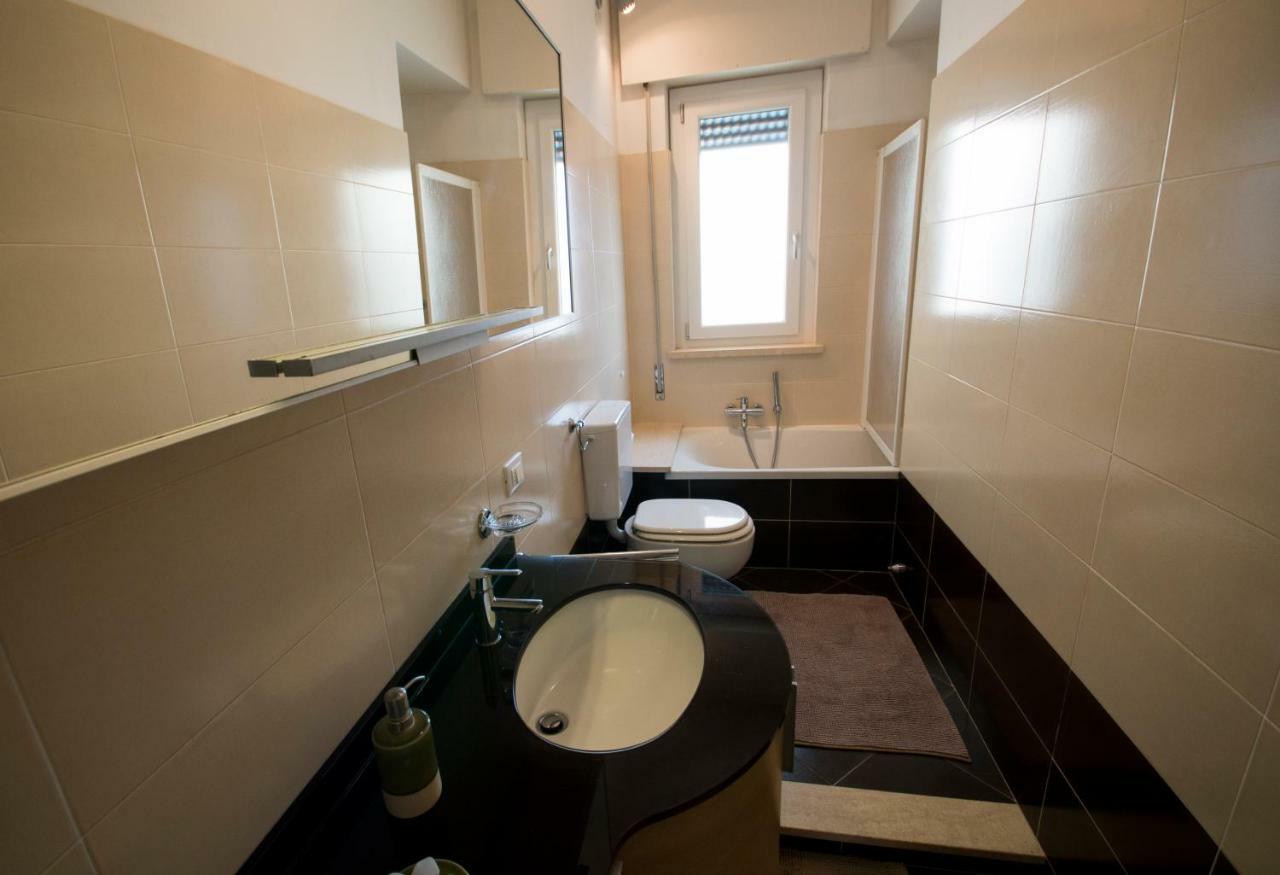 A Casa Di Simone A Viareggio Apartment ภายนอก รูปภาพ